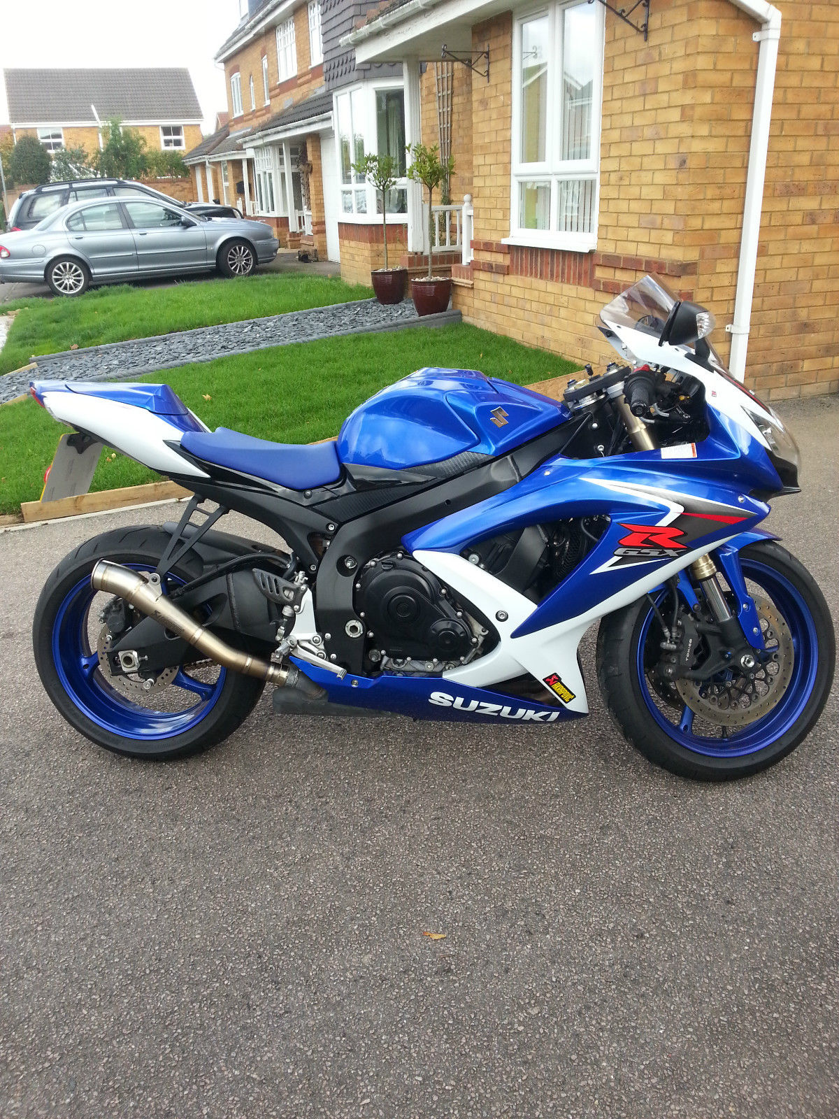 Suzuki GSX R 600 k8