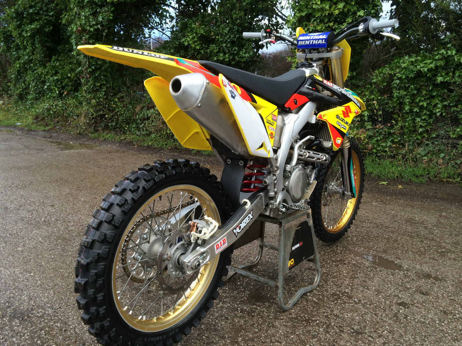 Мотокросс обои Suzuki RMZ 450