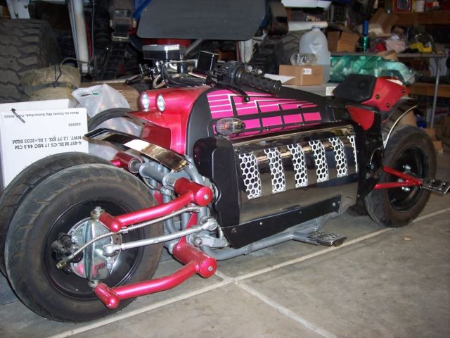 Dodge Tomahawk с фоном