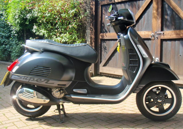 VESPA 300 GTS SUPER SPORT 300SS