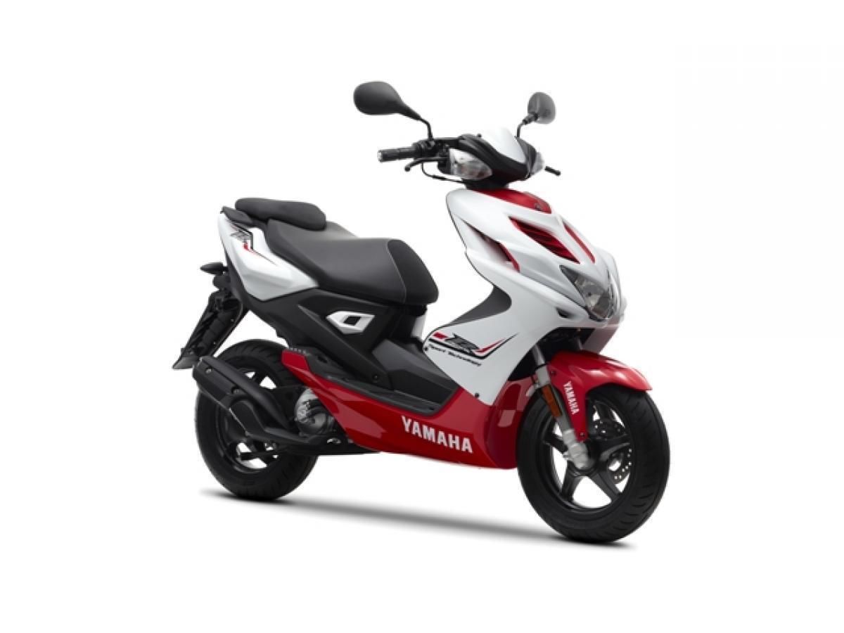 Yamaha Aerox оранжевый