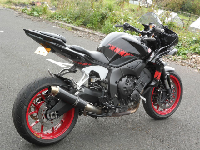 Yamaha fz1 Street Fighter