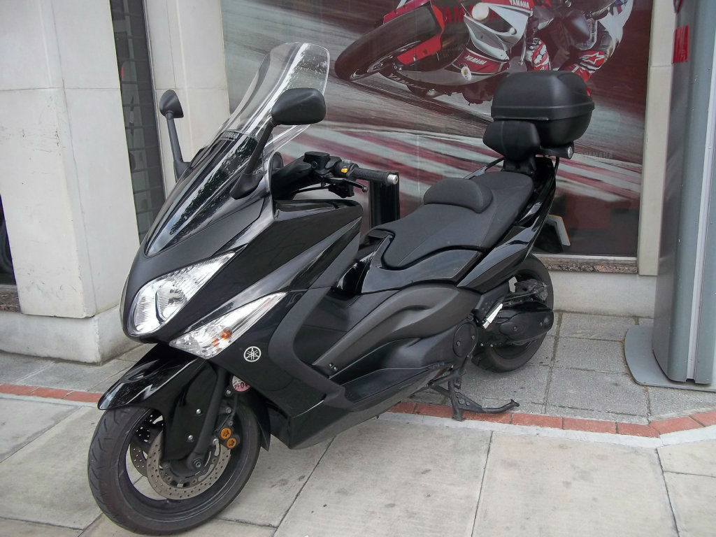 Yamaha TMAX 500 хаки цвет