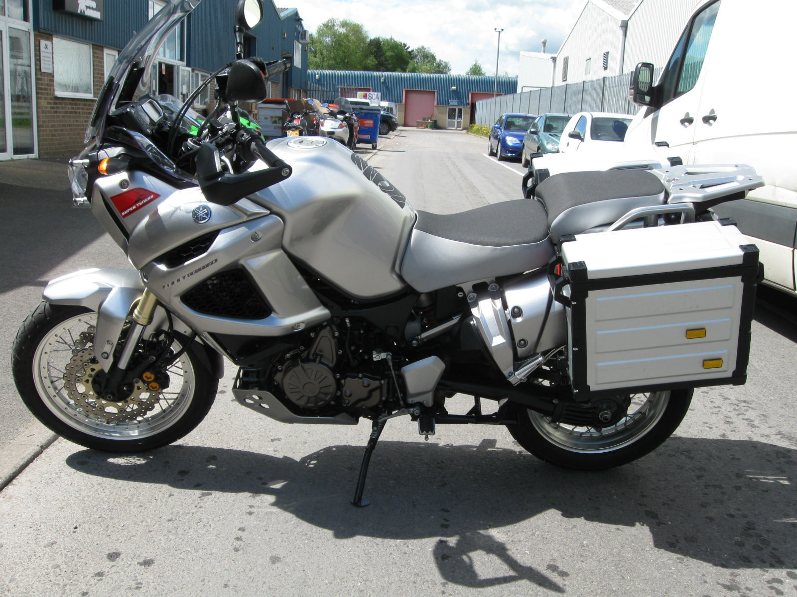 yamaha super tenere panniers