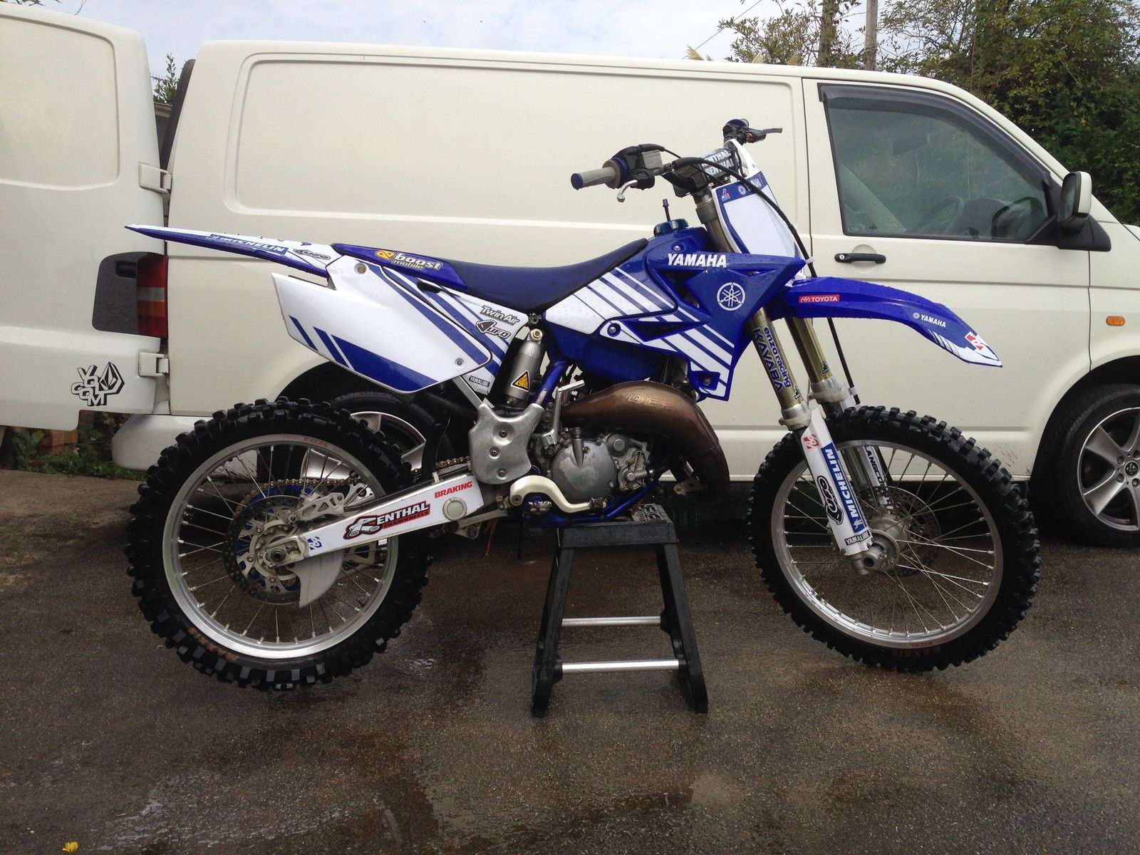 Кроссовый мотоцикл yz125