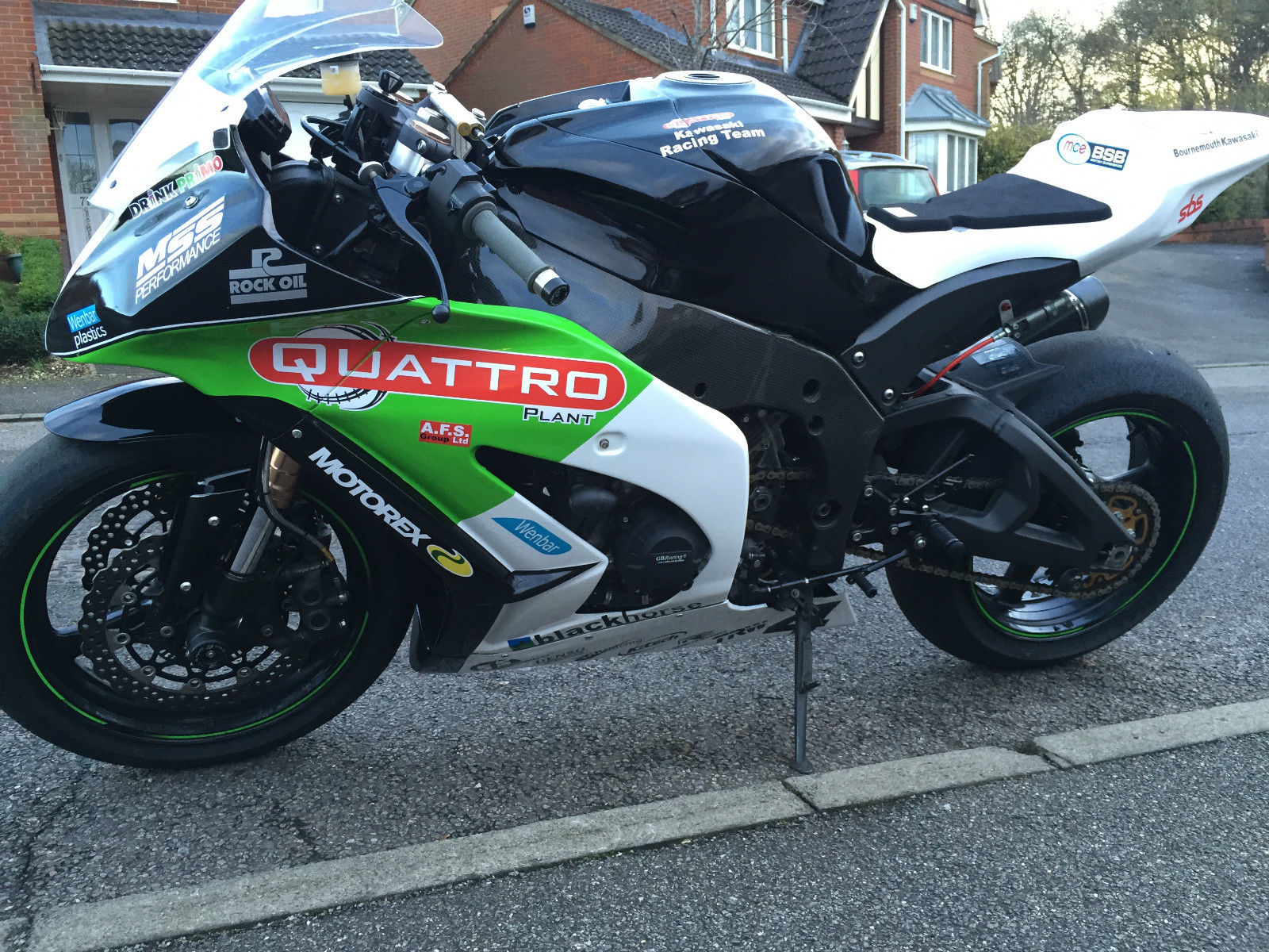 ZX10R 2011 Track Bike