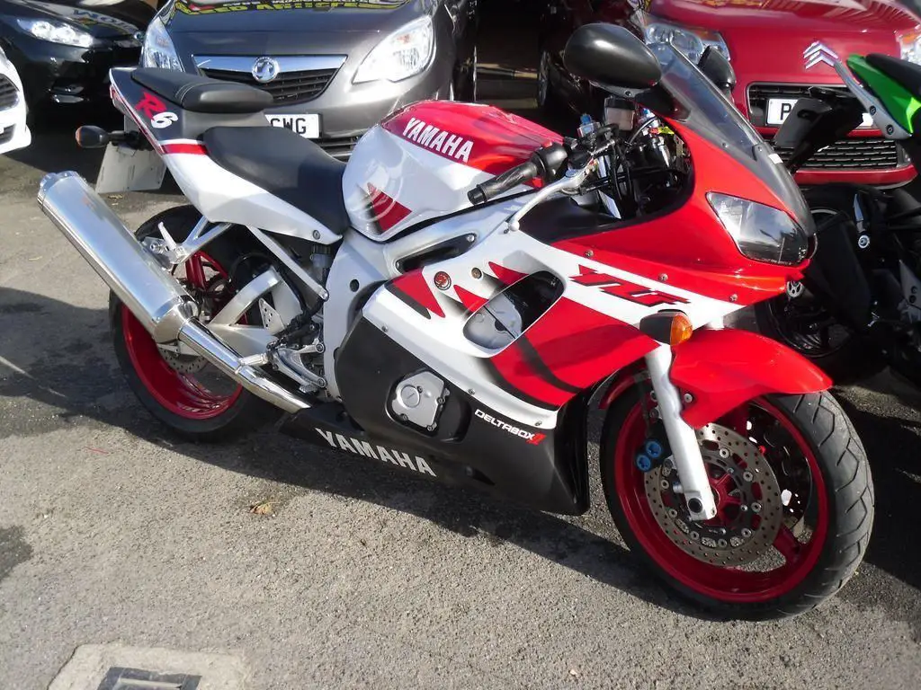 2001 Yamaha YZF R6