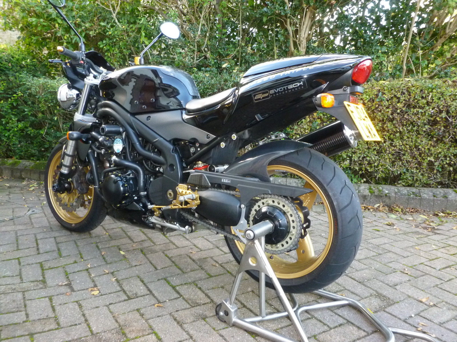 2004 TRIUMPH SPEED TRIPLE 955I SE BLACK