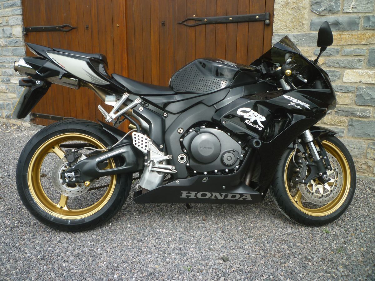 2006 HONDA CBR 1000 RR-6 BLACK