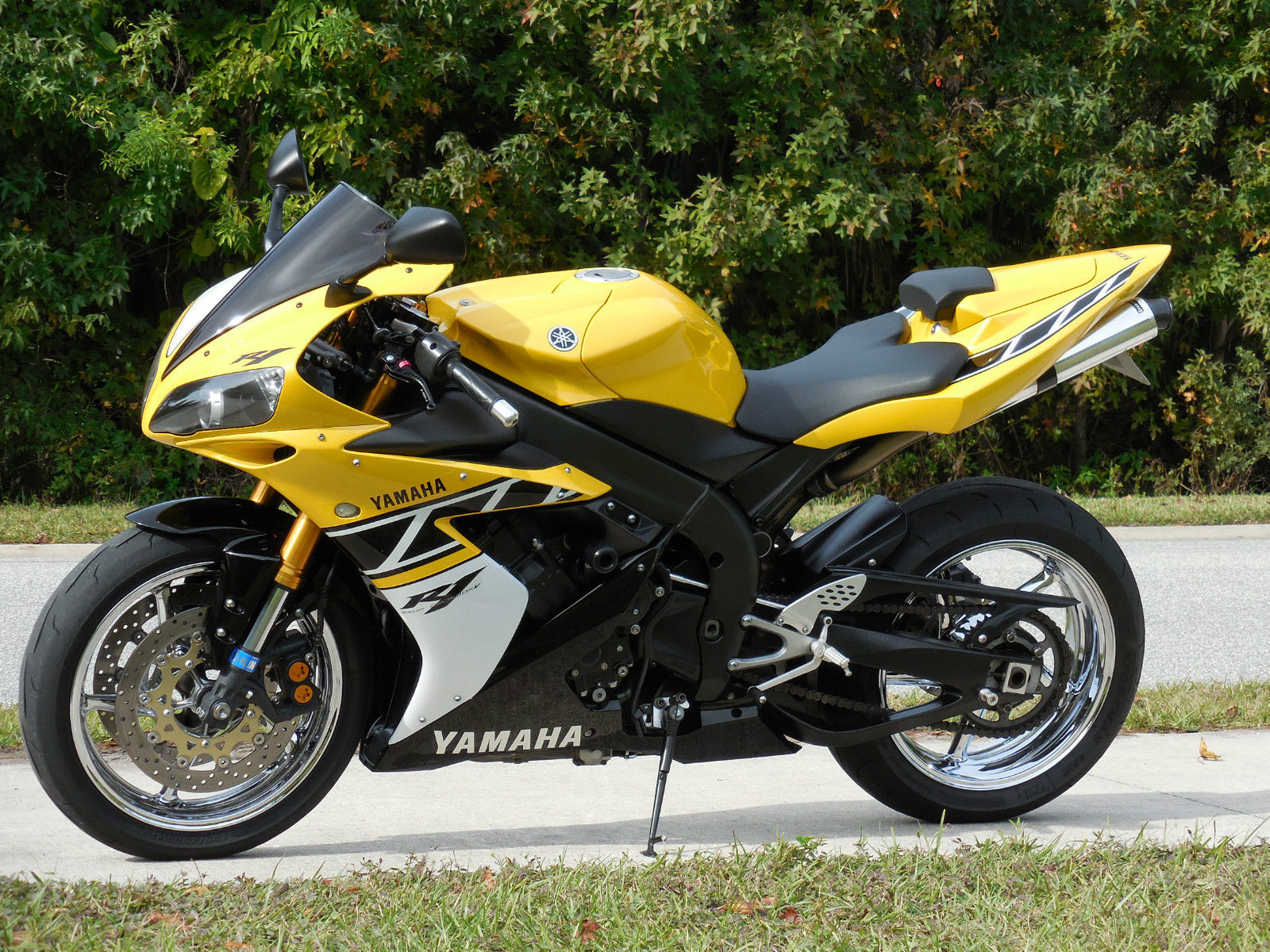 2006 Yamaha YZF R1 50th Anniversary Beautiful Flawless Bike