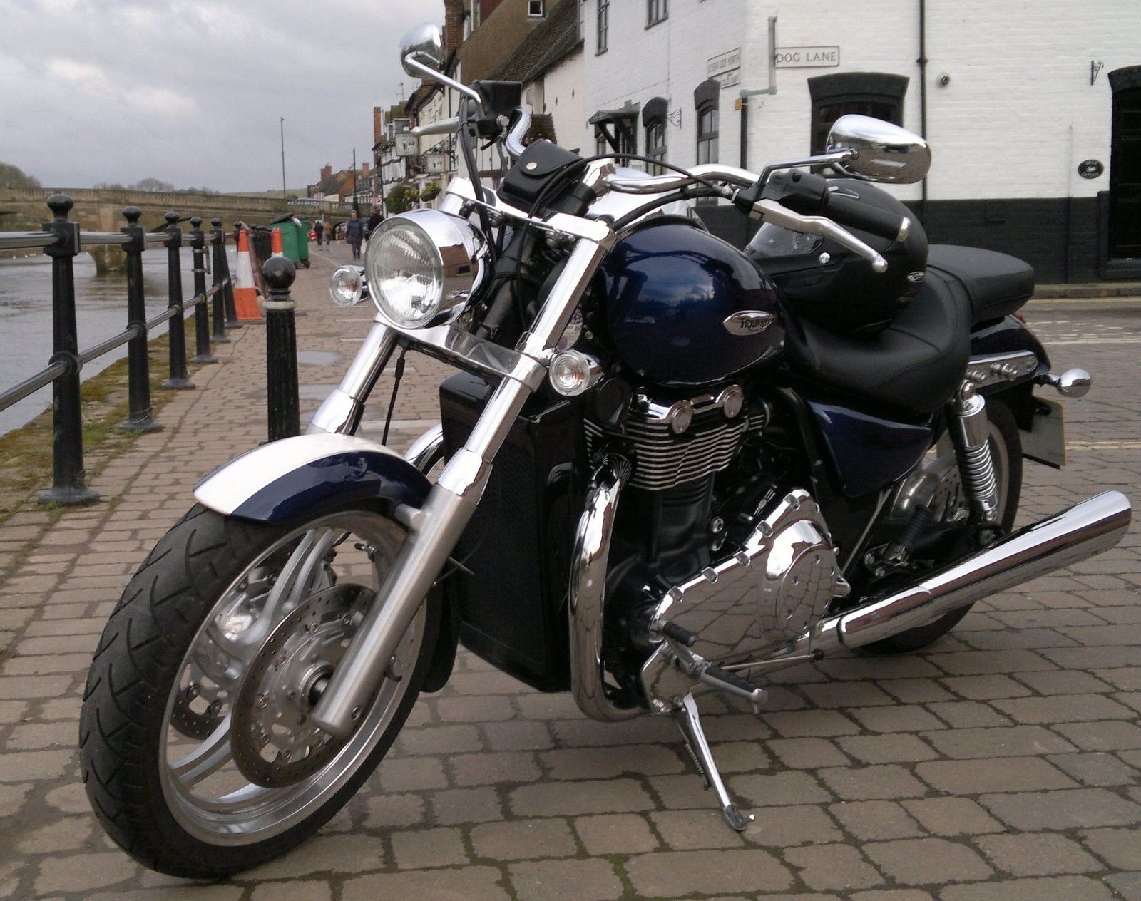 2010 TRIUMPH THUNDERBIRD 1600 BLUE WHITE