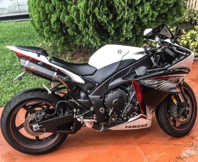 2012 Yamaha R1 YZF-R