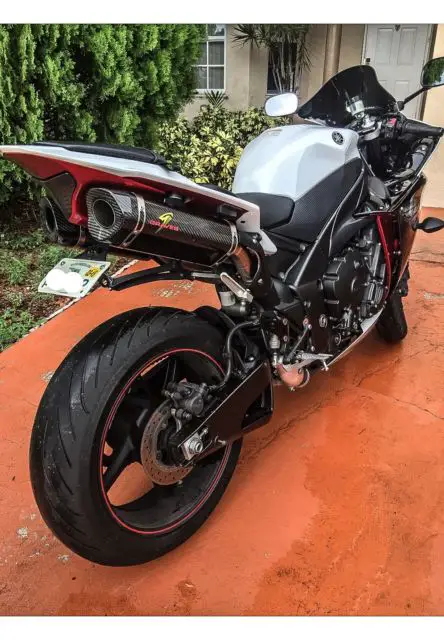 2012 Yamaha R1 YZF-R