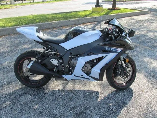 2013 Kawasaki Ninja AX-10R