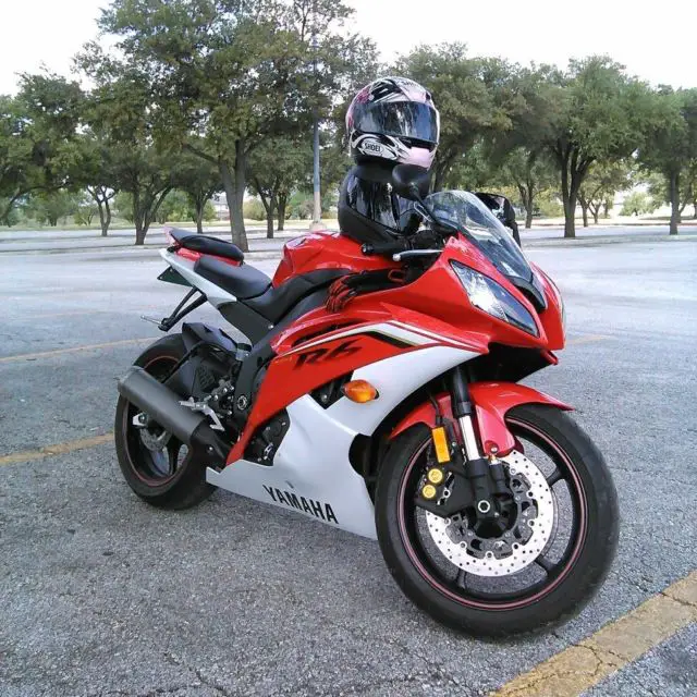 2013 Yamaha r6 4k miles