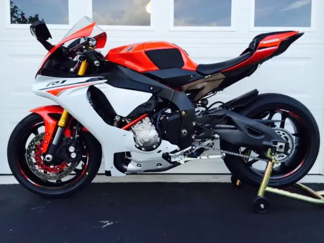 2015 Yamaha R1