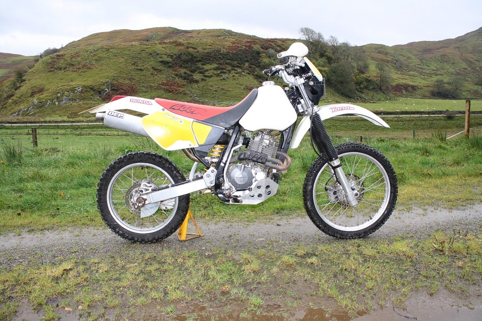 Honda XR400R Enduro Trail Bike 1998 Model Located In Scotland