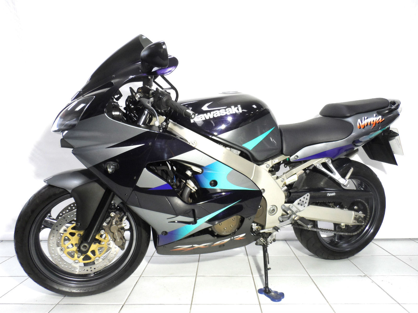 KAWASAKI ZX 9R 2005 E2