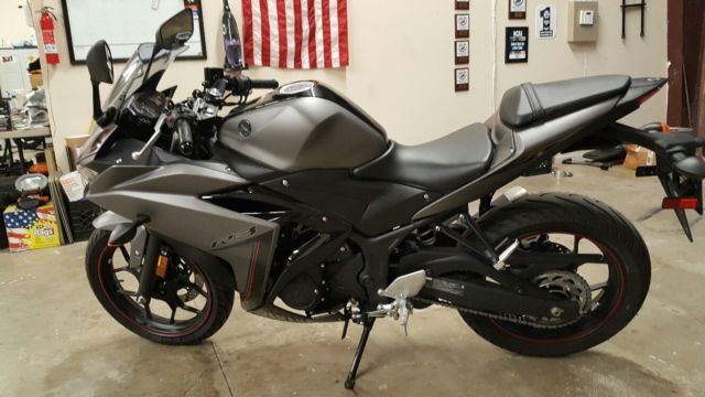 LIKE-NEW 2016 Yamaha YZF-R3 - ONLY 677 MILES!!!