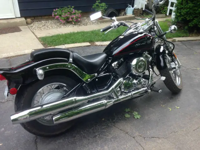 LIKE NEW! Yamaha V-Star 650 Custom