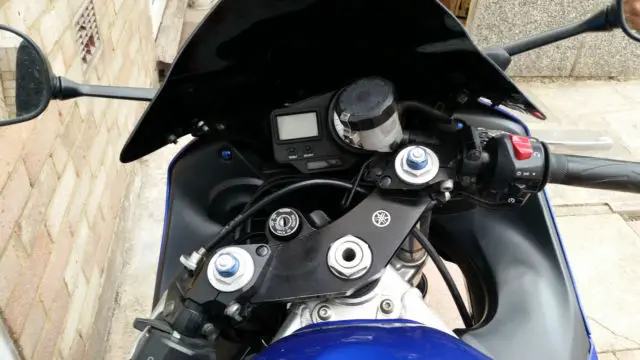 STUNNING 2001 YAMAHA R6