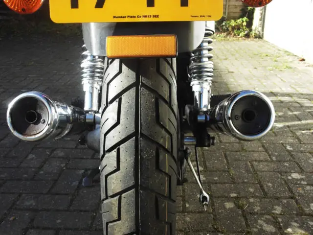 YAMAHA CAFE RACER