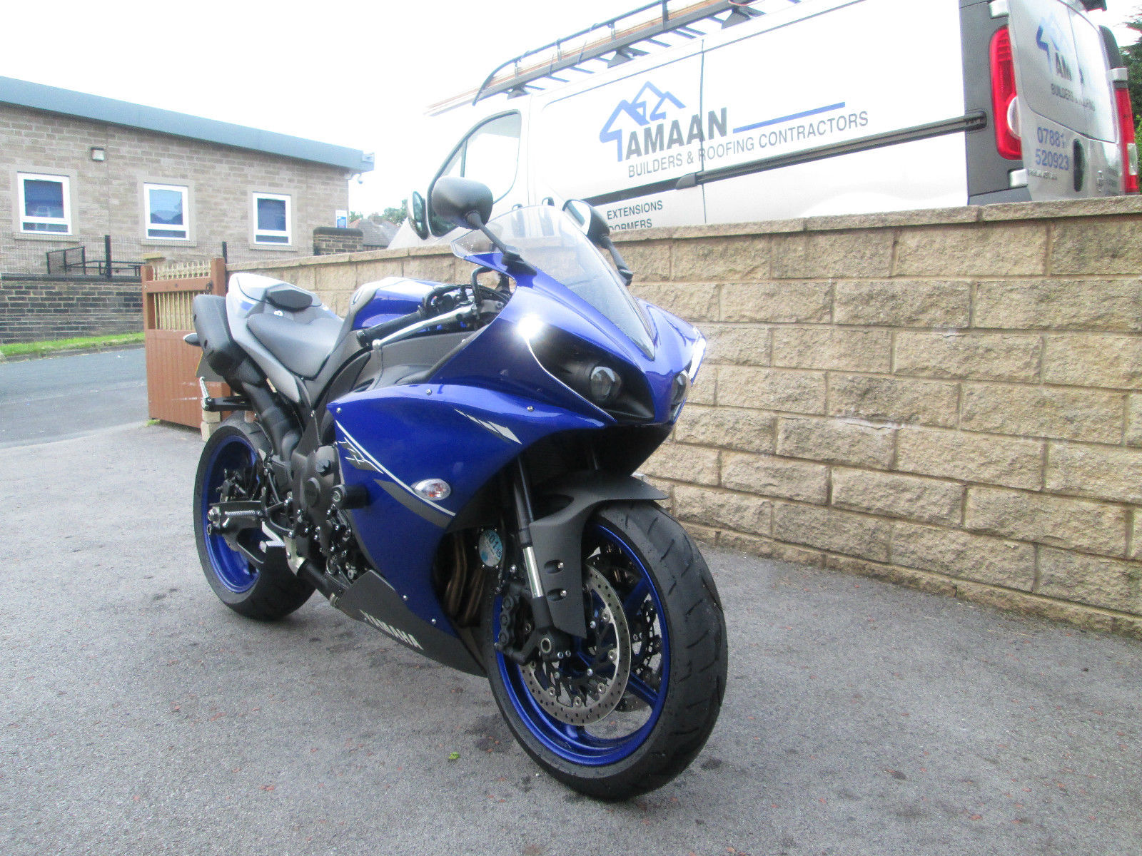 Yamaha R1 2014