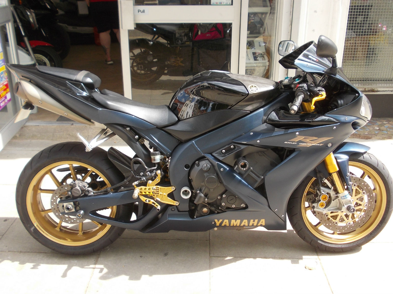 Yamaha YZF R1 SP No. 474 of 500 made!!!!