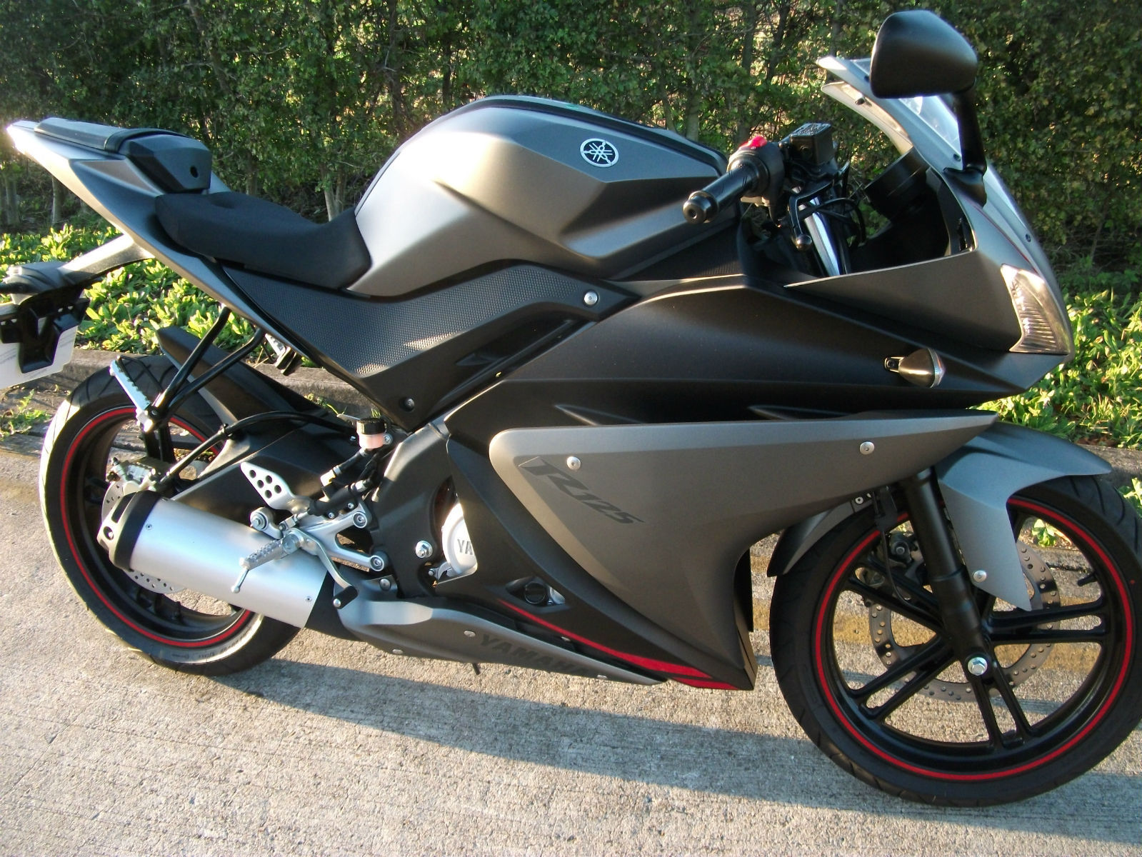 Yamaha YZF R125 (PACK-78)